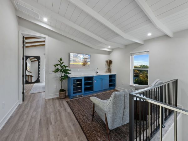 Modern Lido Key Vacation Home Sleeps 12 Guest