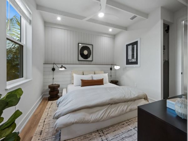 Modern Lido Key Vacation Home Sleeps 12 Guest