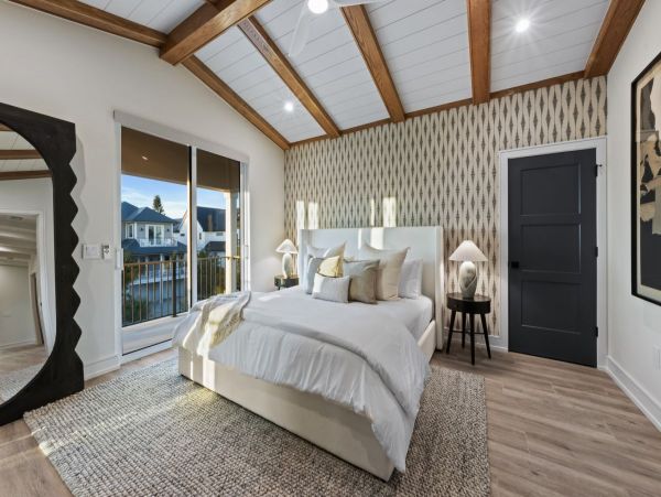 Modern Lido Key Vacation Home Sleeps 12 Guest