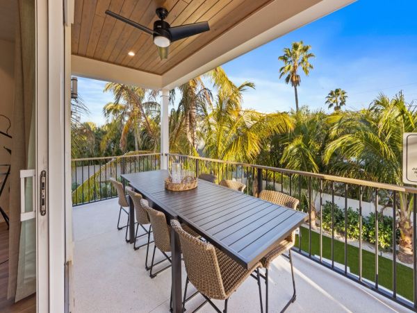 Modern Lido Key Vacation Home Sleeps 12 Guest