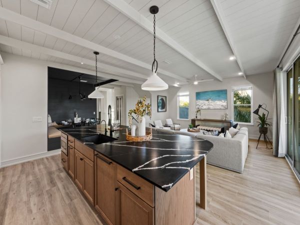 Modern Lido Key Vacation Home Sleeps 12 Guest