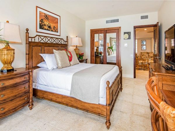 Oceanfront Waimanalo Beach Vacation Home Nine Bedroom