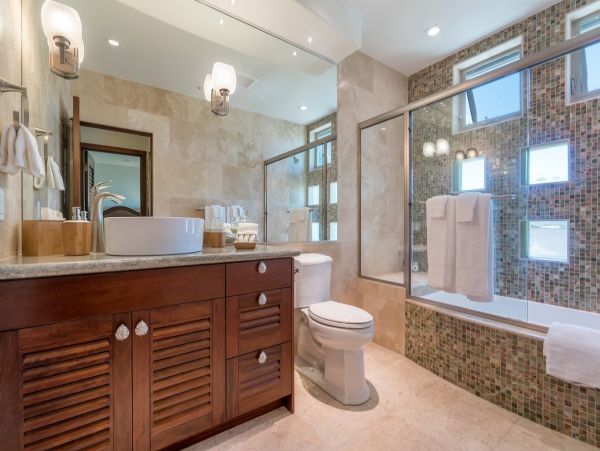 Oceanfront Waimanalo Beach Vacation Home Nine Bedroom
