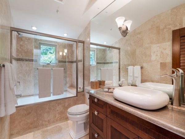 Oceanfront Waimanalo Beach Vacation Home Nine Bedroom
