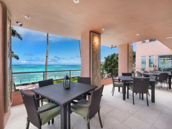 Oceanfront Waimanalo Beach Vacation Home Nine Bedroom
