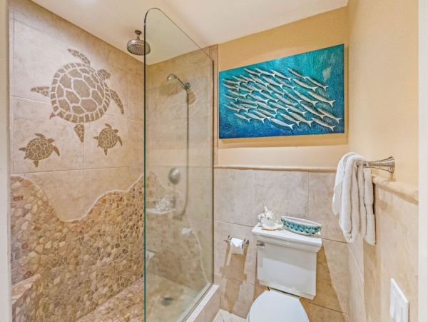 Oceanfront Five Bedroom Vacation Rental in Kaanapali