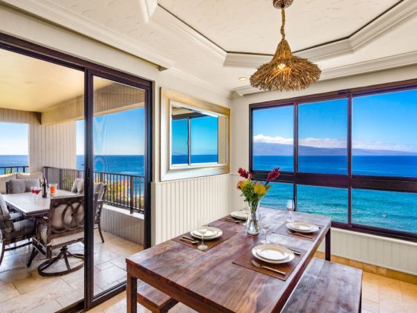 Oceanfront Five Bedroom Vacation Rental in Kaanapali