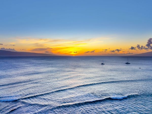 Oceanfront Five Bedroom Vacation Rental in Kaanapali