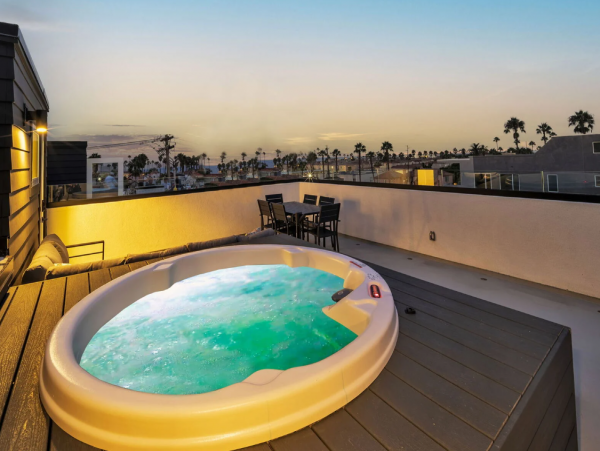 Multi-Level Condo with 3 Bedrooms Steps from the Beach