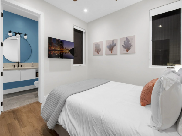 Multi-Level Condo with 3 Bedrooms Steps from the Beach