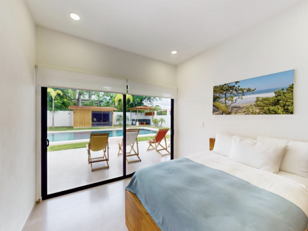 Pool Cabana- Villa  Steps to Beach (5-7 min Walk)