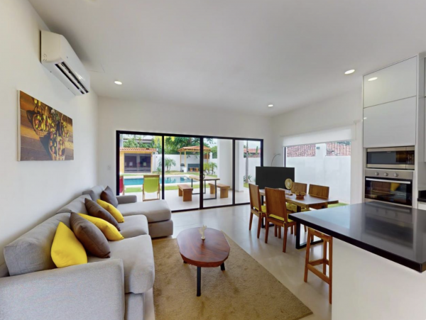 Pool Cabana- Villa  Steps to Beach (5-7 min Walk)