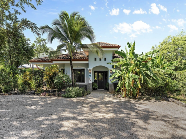 Brasilito Luxury Villa Pool Guest House & Main House