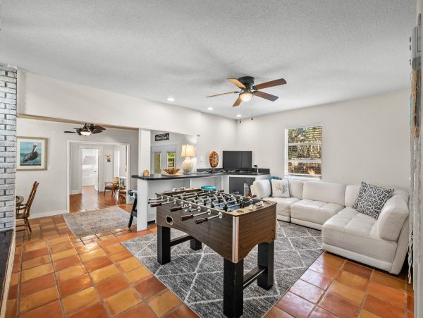 Waterfront Five Bedroom Luxury Vacation Rental in Bradenton