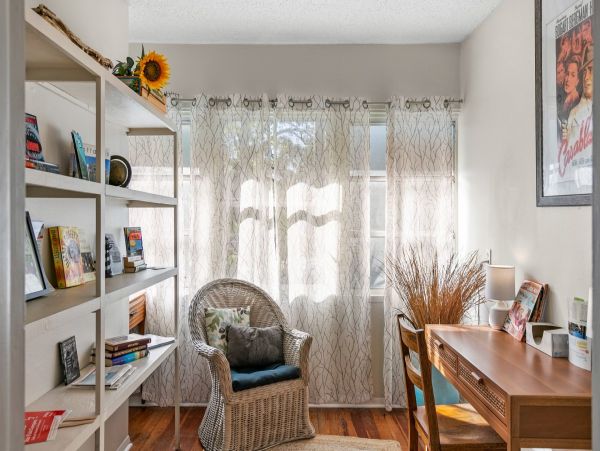 Waterfront Five Bedroom Luxury Vacation Rental in Bradenton