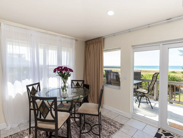 Vacation Condo Right on The Beach Views and Stroll to Village