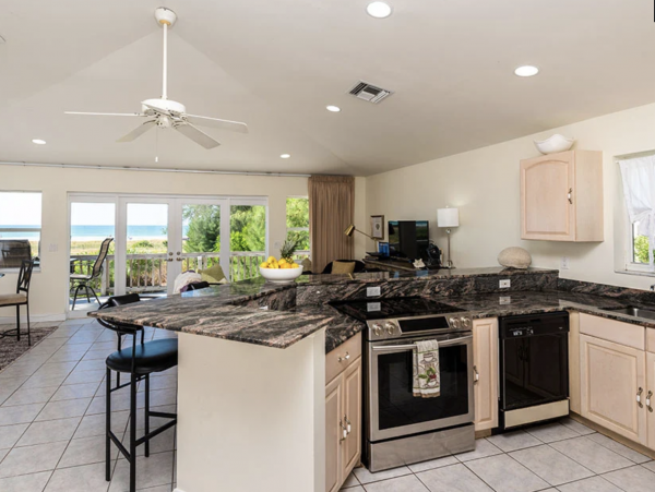 Vacation Condo Right on The Beach Views and Stroll to Village