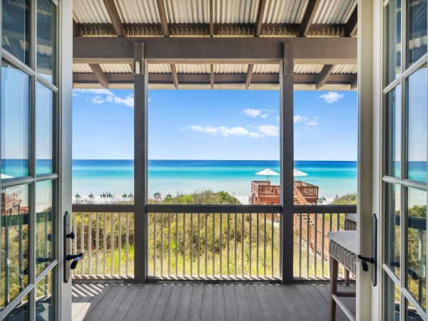 Direct Access to the Gulf of Mexico from this Vacation Home