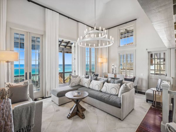 Direct Access to the Gulf of Mexico from this Vacation Home