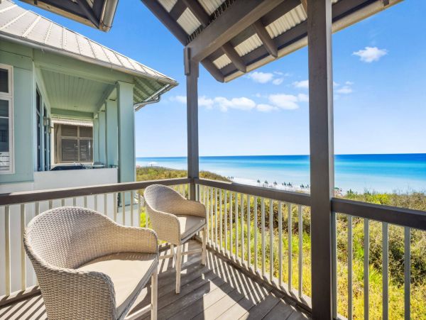Direct Access to the Gulf of Mexico from this Vacation Home