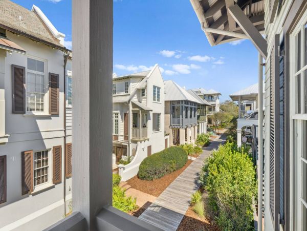 Direct Access to the Gulf of Mexico from this Vacation Home