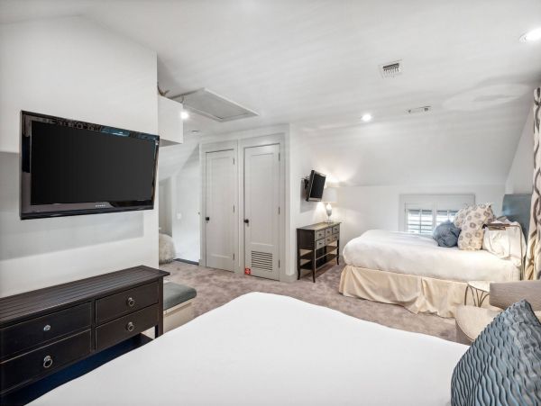 Direct Access to the Gulf of Mexico from this Vacation Home
