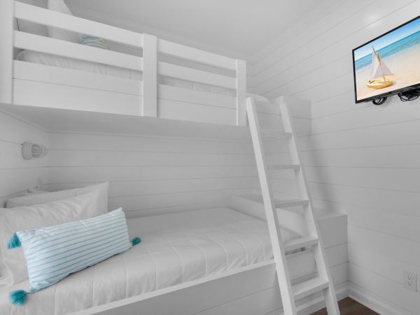 Destin Vacation Home with 3 Bedrooms