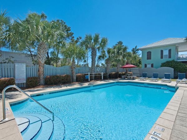 Destin Vacation Home with 3 Bedrooms