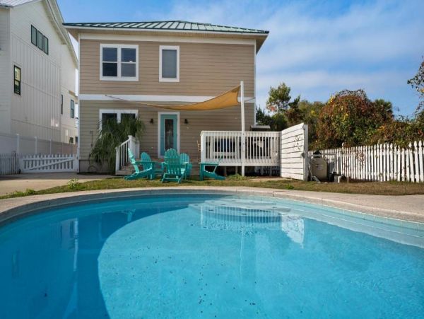 Coastal Escape Rental Near Beaches