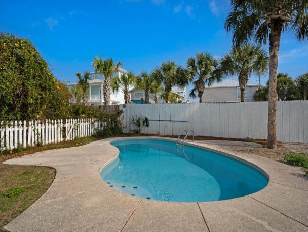 Coastal Escape Rental Near Beaches
