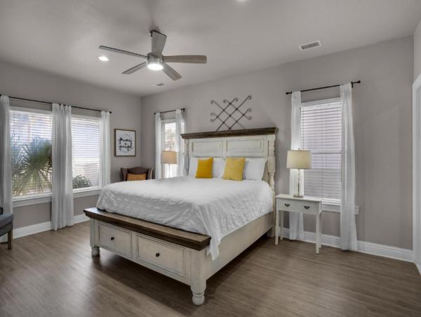 Coastal Escape Rental Near Beaches