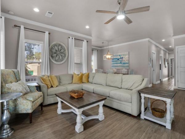 Coastal Escape Rental Near Beaches