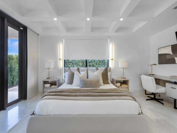 Exquisite Seven Bedroom Vacation Rental Home in Miami