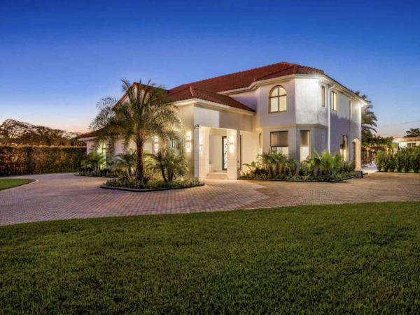 Exquisite Seven Bedroom Vacation Rental Home in Miami