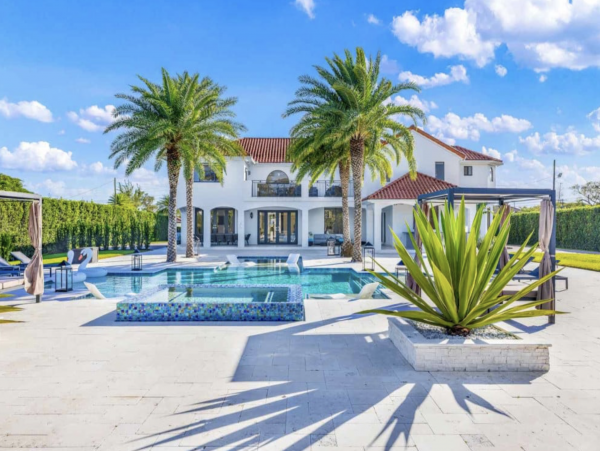 Exquisite Seven Bedroom Vacation Rental Home in Miami