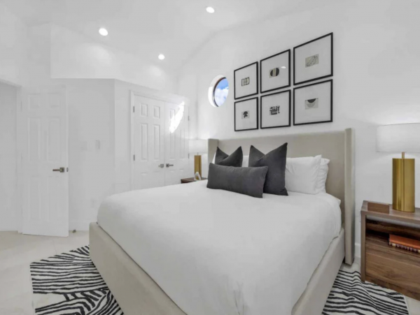 Exquisite Seven Bedroom Vacation Rental Home in Miami