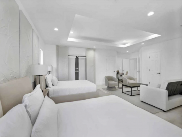 Exquisite Seven Bedroom Vacation Rental Home in Miami