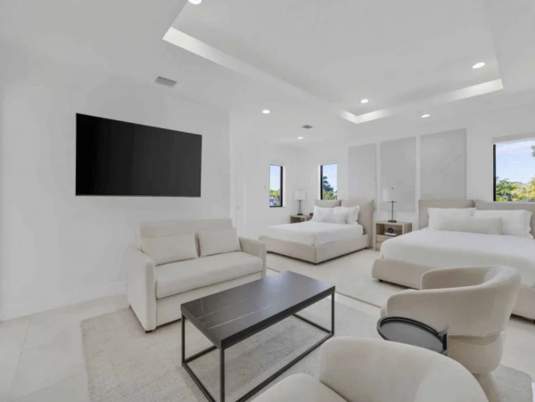 Exquisite Seven Bedroom Vacation Rental Home in Miami