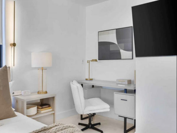 Exquisite Seven Bedroom Vacation Rental Home in Miami