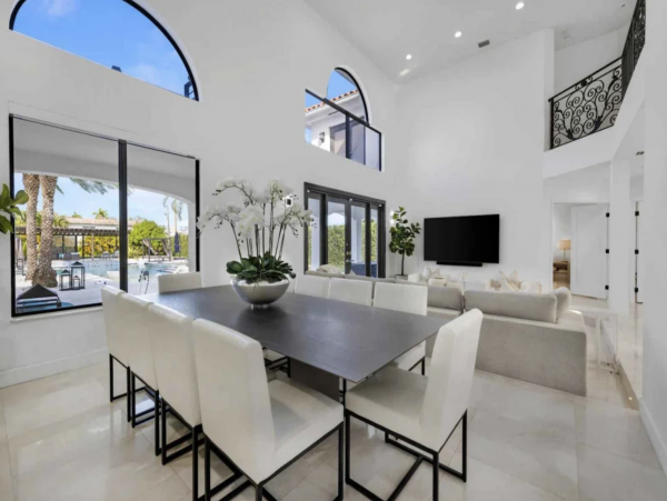 Exquisite Seven Bedroom Vacation Rental Home in Miami