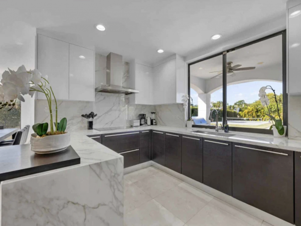 Exquisite Seven Bedroom Vacation Rental Home in Miami