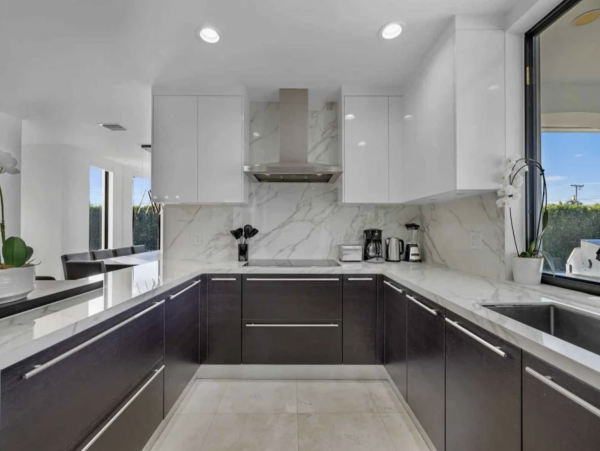 Exquisite Seven Bedroom Vacation Rental Home in Miami