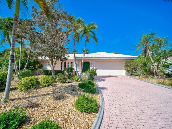 Lovely 4 Bedroom Siesta Key Vacation Home