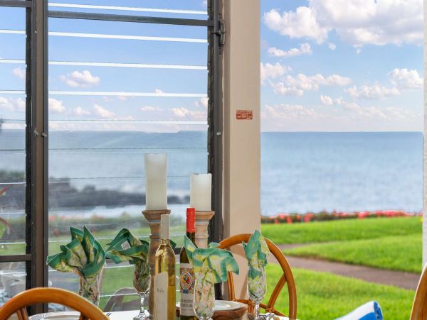 Oceanfront Kahana Vacation Condo One Bedroom