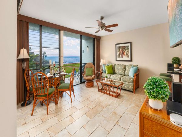 Oceanfront Kahana Vacation Condo One Bedroom