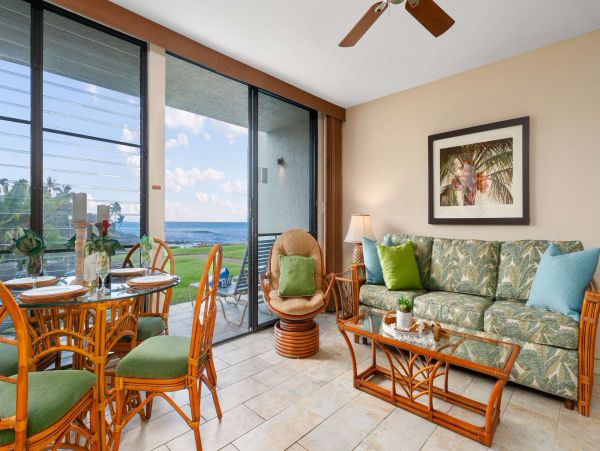 Oceanfront Kahana Vacation Condo One Bedroom