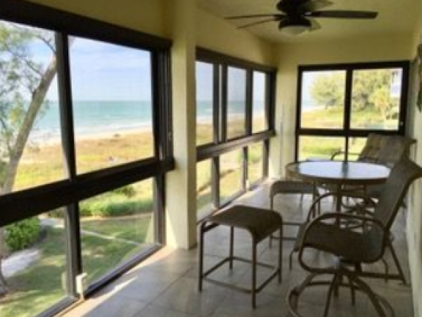 Beachside Vacation Condo with 3 Bedrooms in Longboat Key