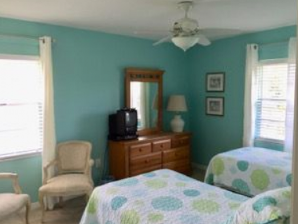 Beachside Vacation Condo with 3 Bedrooms in Longboat Key