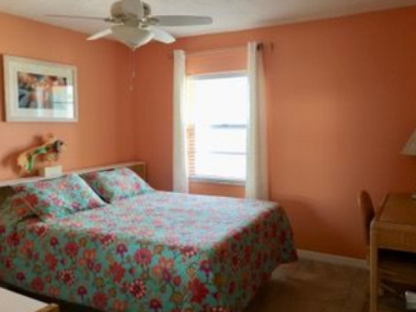 Beachside Vacation Condo with 3 Bedrooms in Longboat Key