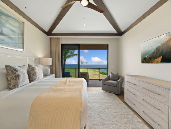 Pure Kauai Luxury Town Home with Resort Amenities Magnificent Views